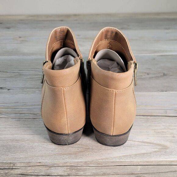 American Rag Abby Faux Suede Stacked Booties Sz 5M - Picture 5 of 11